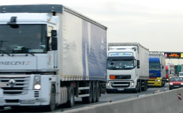 Megszűnt a forgalomkorlátozás a határon