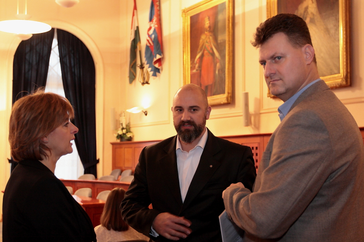 Mosonmagyaróvár Város és a Rotary Mosonmagyaróvár pályázatának eredményhirdetése, ösztöndíjak átadása