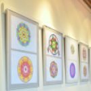 Mandala kiállítás a Huszár Gál Városi Könyvtárban ( Fotó: Patács Judit )