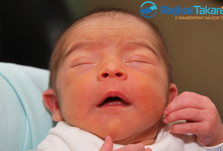 Kovalovszki Amira, 2470 gr. Mosonmagyaróvár