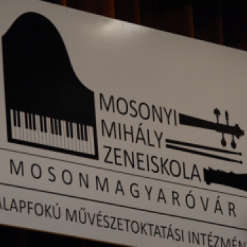 MOSONYI MIHÁLY ZENEISKOLA  Tanár Hangverseny