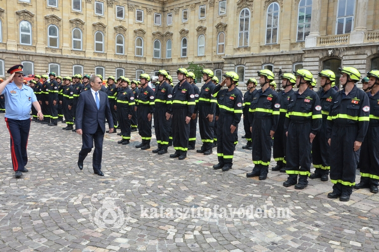 Ismét toborzást hirdet a HUNOR mentőszervezet 