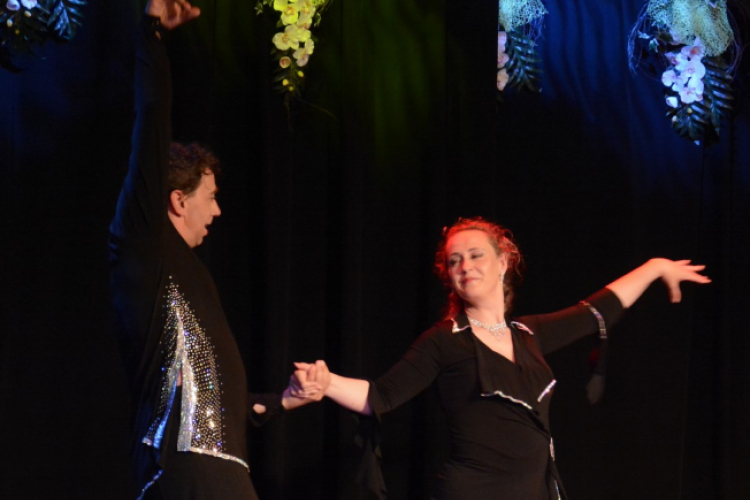 Ünnepi gálaműsor a tánc világnapja tiszteletére - Szigeti Gábor táncpedagógus emlékére