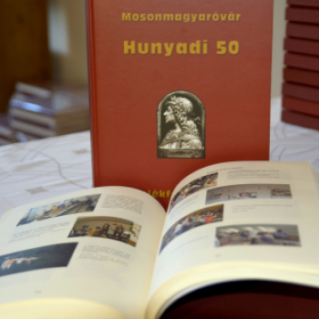 HUNYADI 50