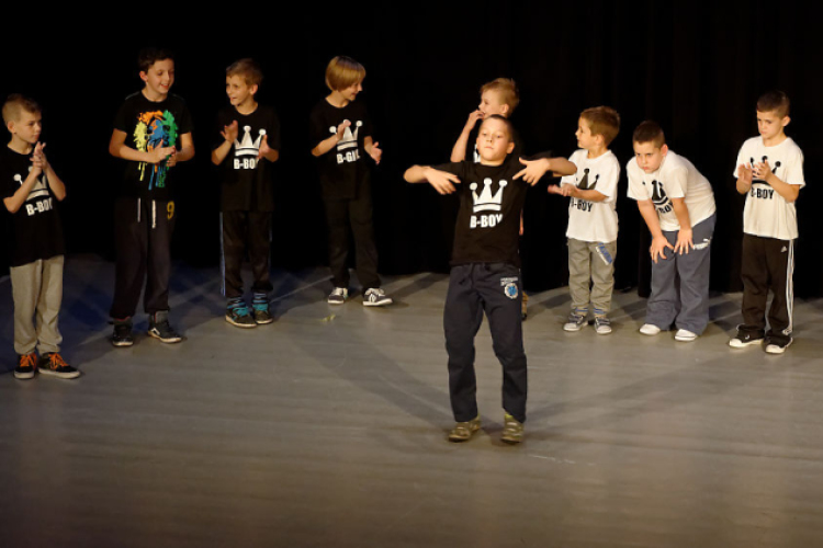 Bemutatkozó - Haller Sport Majorette és Break Egyesület gála műsora (fotó: Horváth Attila)