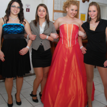 Tavaszköszöntő bál 1 (Fotó: Nagy Mária)