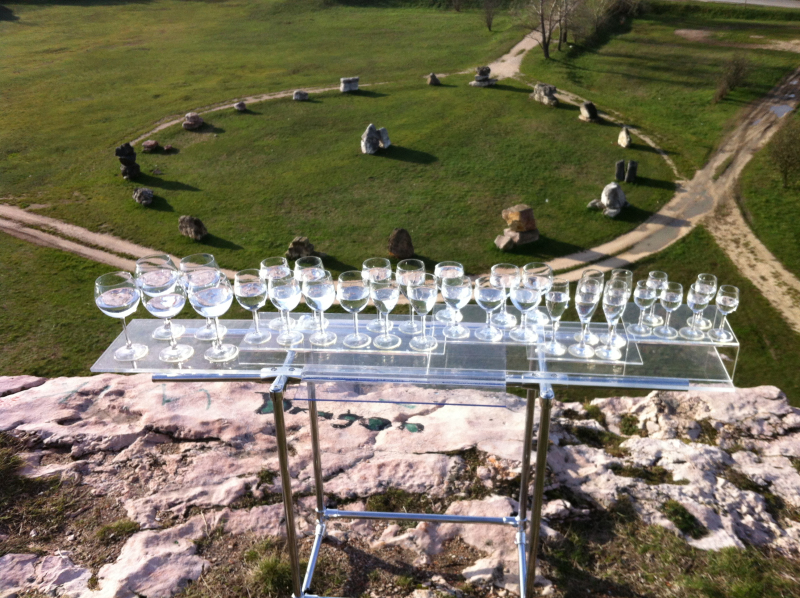 Glasso az éneklő poharak produkció