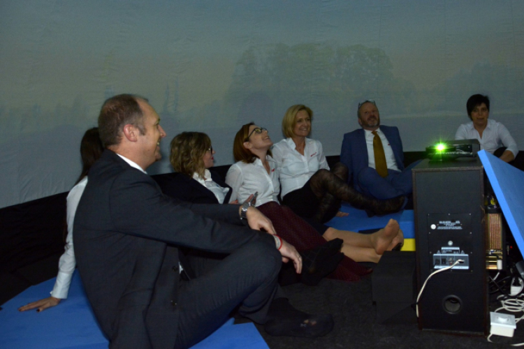 A FUTURA megújult Mobil Planetáriumának ünnepélyes átadója