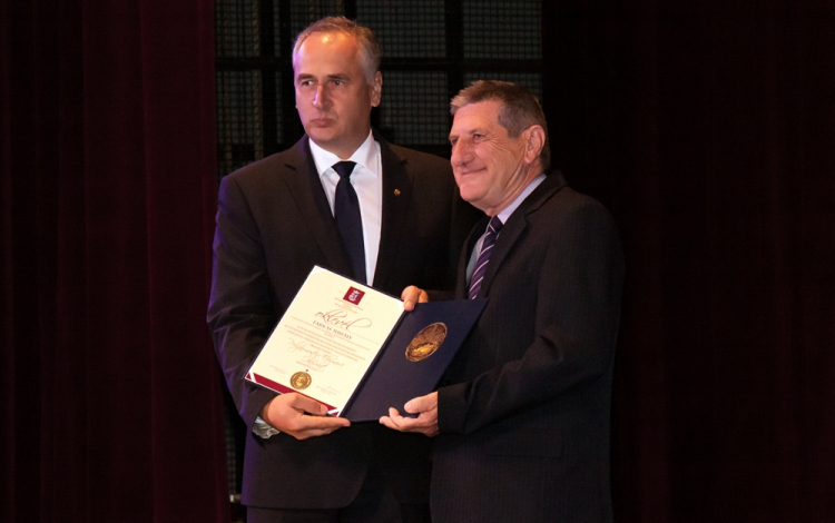 Véget ért az iskola Farkas Mihály számára 