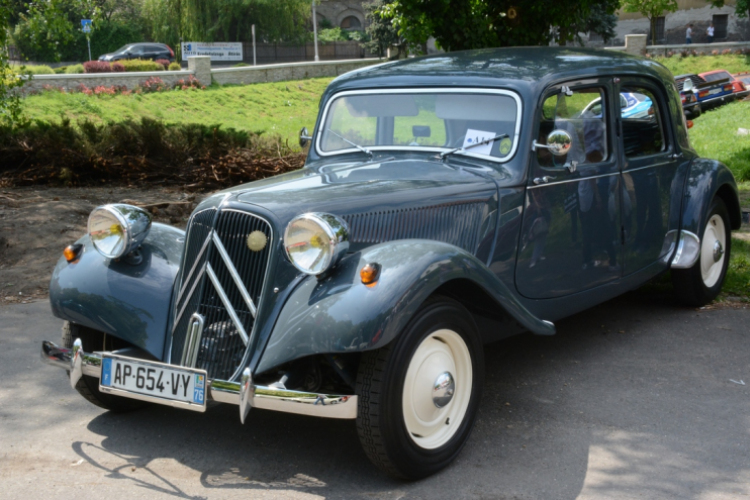 V. Mosonmagyaróvári Veteránjármű Találkozó és Alkatrészbörze (Fotó: Bánhegyi István)