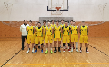 Ismét magas fölénnyel nyert az egyetemi kosárcsapat