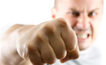 Ököllel rendezték le a vitás ügyet