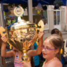 Apró Kezek, Csodakertek