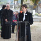 Megemlékezés a Mosoni temetőben (Fotó: Nagy Mária)