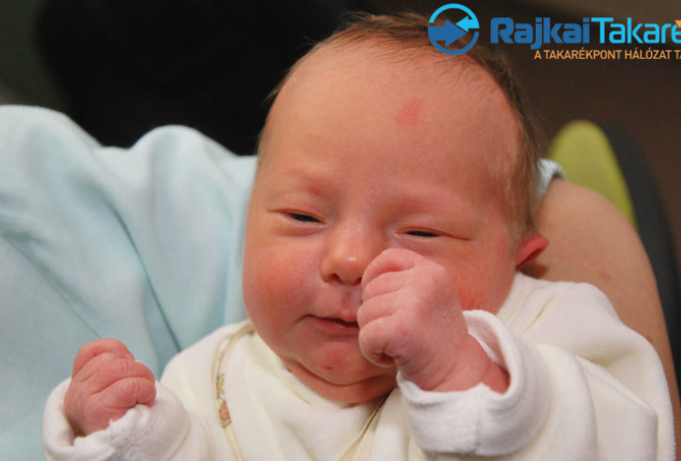 Hegyi Olívia, 3090 gr. Kimle