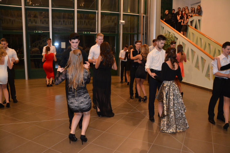 Kossuth Lajos Gimnázium szalagtűző - Tánc