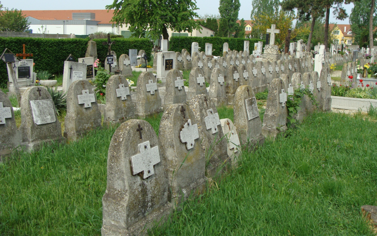 Ajánlattételi felhívás - I. Világháborús hadisírok