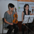 Költészet napja a FIÓK-ban a Kávészünet zenekarral (Fotó: Nagy Mária)