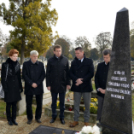 Koszorúzás Tallós Prohászka István sírjánál