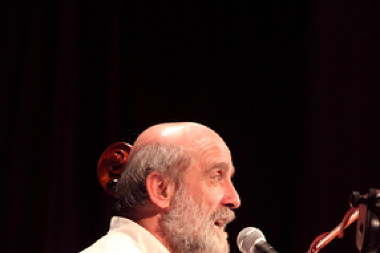 Maszkabál Gryllus Vilmos előadásában