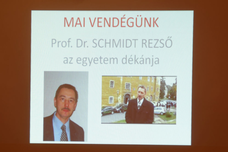 Kávéházi beszélgetések - Óvárosi Kávéház (fotó: Horváth Attila)