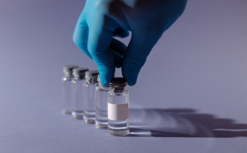 Megkezdődött az oltás a KESZI intézményeiben is