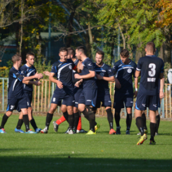 MTE 1904 - Csepel FC (4:1) Gratulálunk! (Fotó: Nagy Mária)