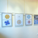 Mandala kiállítás a Huszár Gál Városi Könyvtárban ( Fotó: Patács Judit )