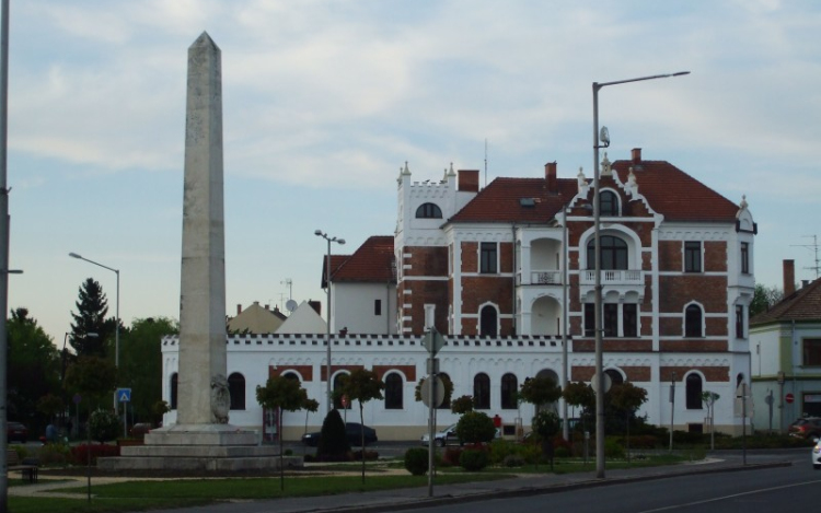 Hőnel Béla emléktábla avatás Mosonmagyaróváron