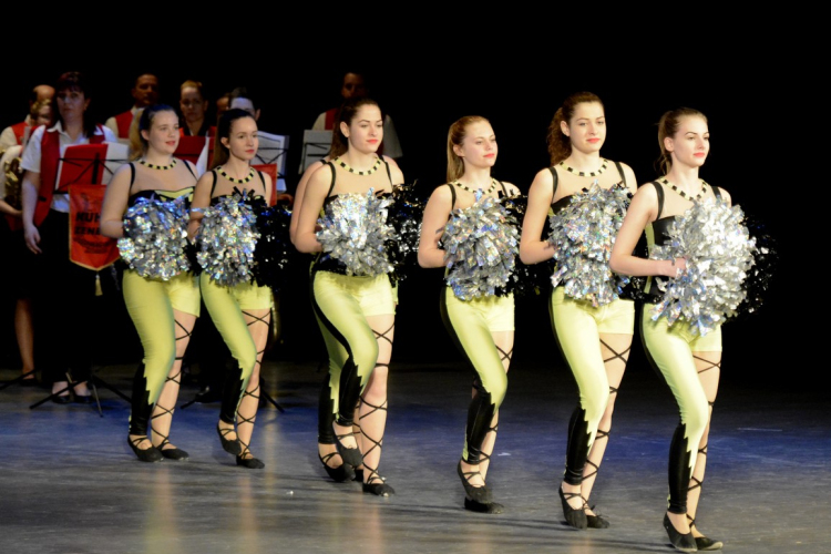 Mazsorett gála a Flesch Központban