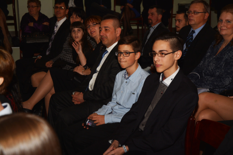 Kossuth Lajos Gimnázium szalagtűző - Ünnepség