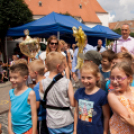 Apró Kezek, Csodakertek