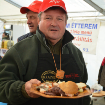 Kolbásztöltő fesztivál (Fotó: Nagy Mária)