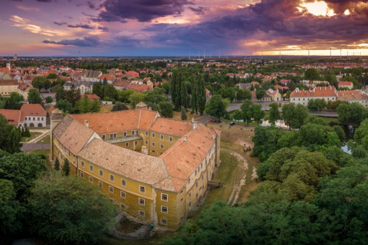 Új szerkesztőség, új lendület