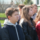 Koszorúzás a József Attila szobornál (Fotó: Nagy Mária)