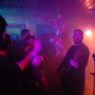 Anna And The Barbies -A Faházban