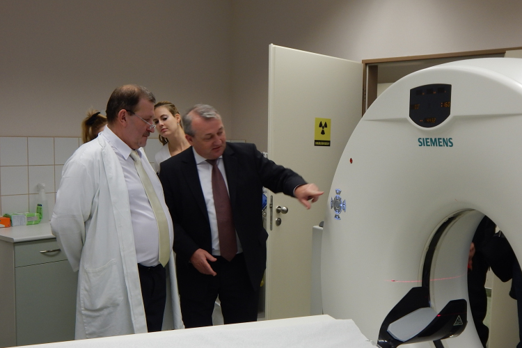 Sürgősségi ellátás fejlesztése a Karolina Kórház – Rendelőintézetben