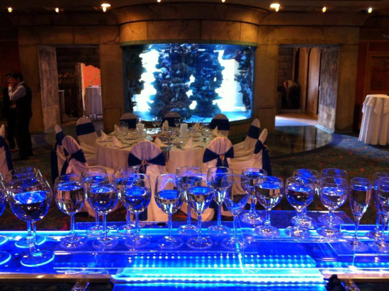 Glasso az éneklő poharak produkció