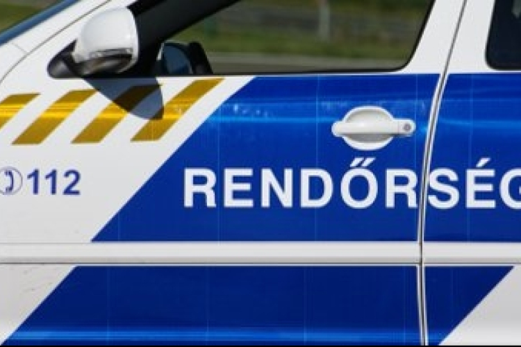 Baleset Kapuvár belterületén, a főúton