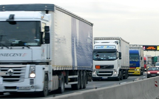 Megszűnt a forgalomkorlátozás a határon