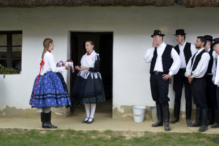 Húsvét a Lajta Néptáncegyüttessel