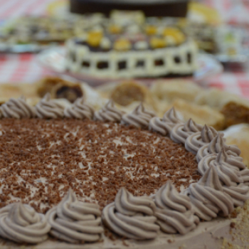 10. Tavaszköszöntő Jótékonysági sütisütő verseny