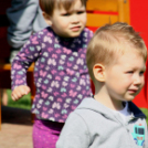 Az Ebuló Kutyaiskola interaktív kutyás bemutatója a Pillangó óvodában (Fotó: Stipkovits Veronika)