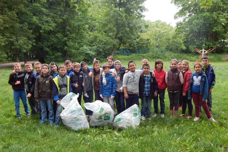 TeSzedd - Újhelyisek a Wittman parkban