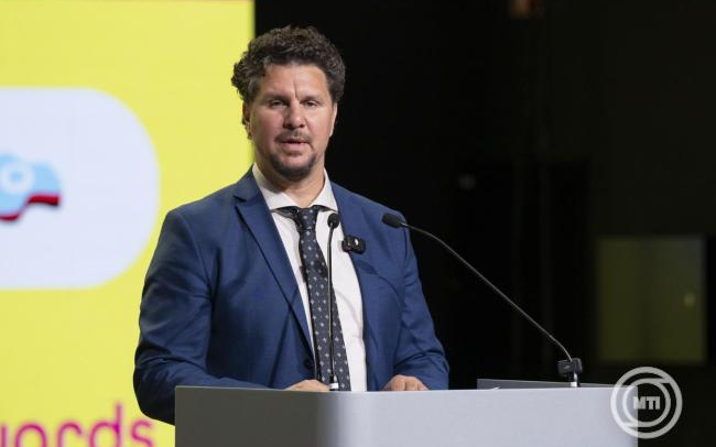 Nagy Ervin feljelentést tesz a KMTG által kifizetett jogdíjak ügyében