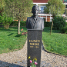 Költészet napi koszorúzás Ady Endre szobornál (Fotó: Nagy Mária)