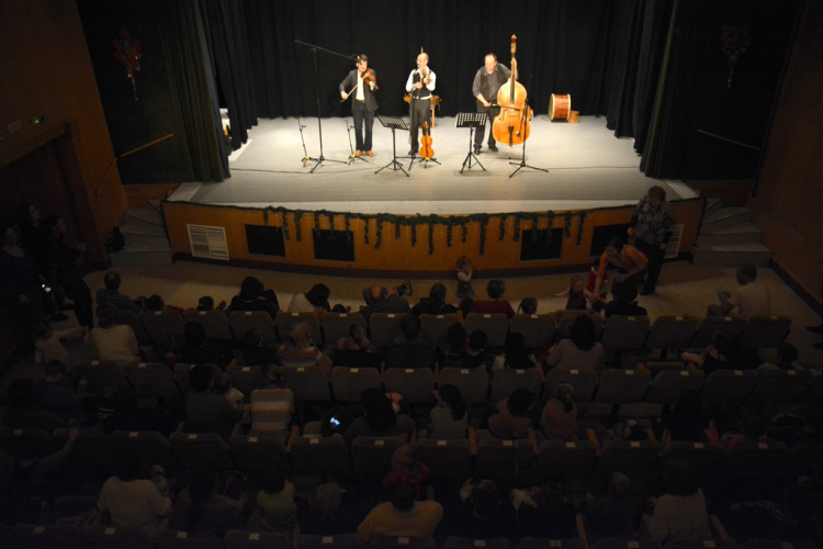 Mikulás váró a Fehér Ló közösségi házban