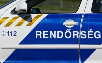 Lopott autóval okozott balesetet