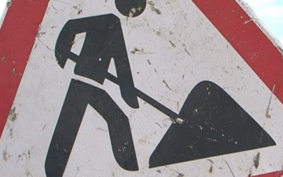 Figyelem, útlezárás!