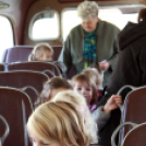 Pillangó Óvoda és Mini Bölcsőde - múlt idéző utazás egy Ikarus 55-ös buszon